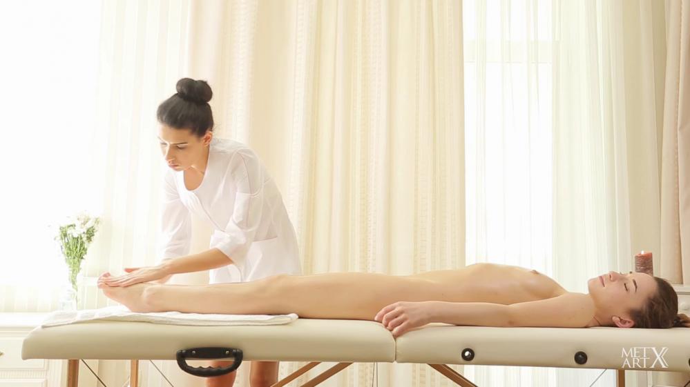 2016-12-17 Alecto & Susie - Purity Massage 2